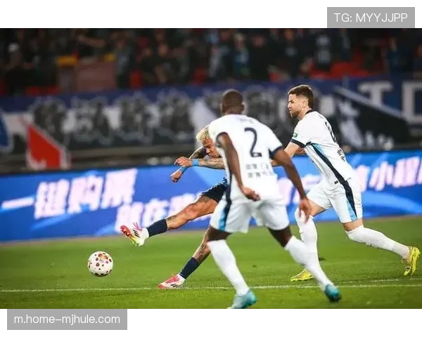 武汉三镇卡迪斯绍尔贝维斯三叉戟 莫拉五外援体系实现战术与情绪双解放